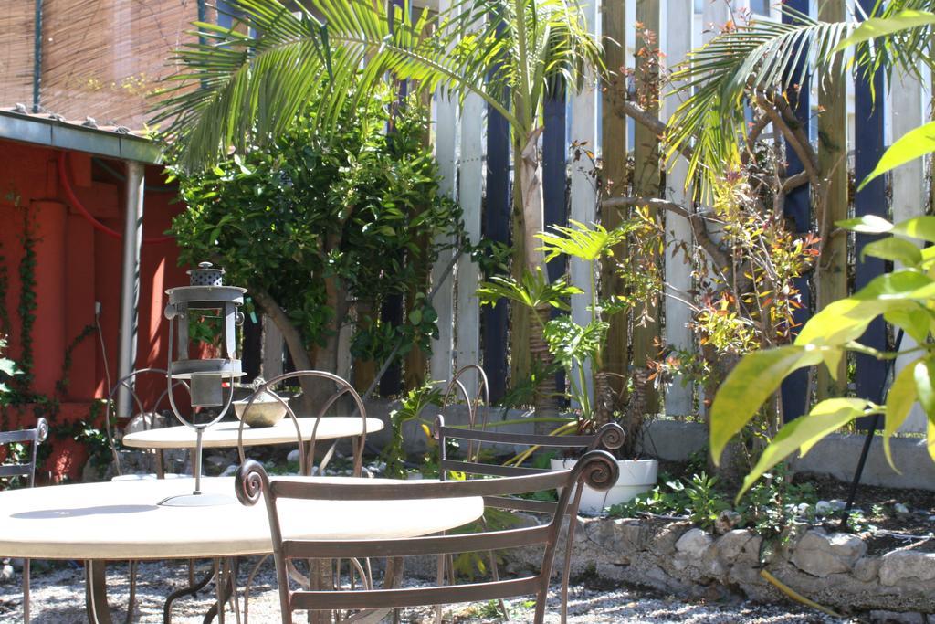 Hotel La Villa Patricia - Charme Et Tradition Villefranche-sur-Mer Eksteriør billede